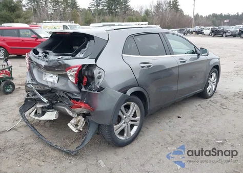 2016 Mercedes-Benz Gla 250 4Matic z USA, uszkodzony, nr VIN WDCTG4GB2GJ208872